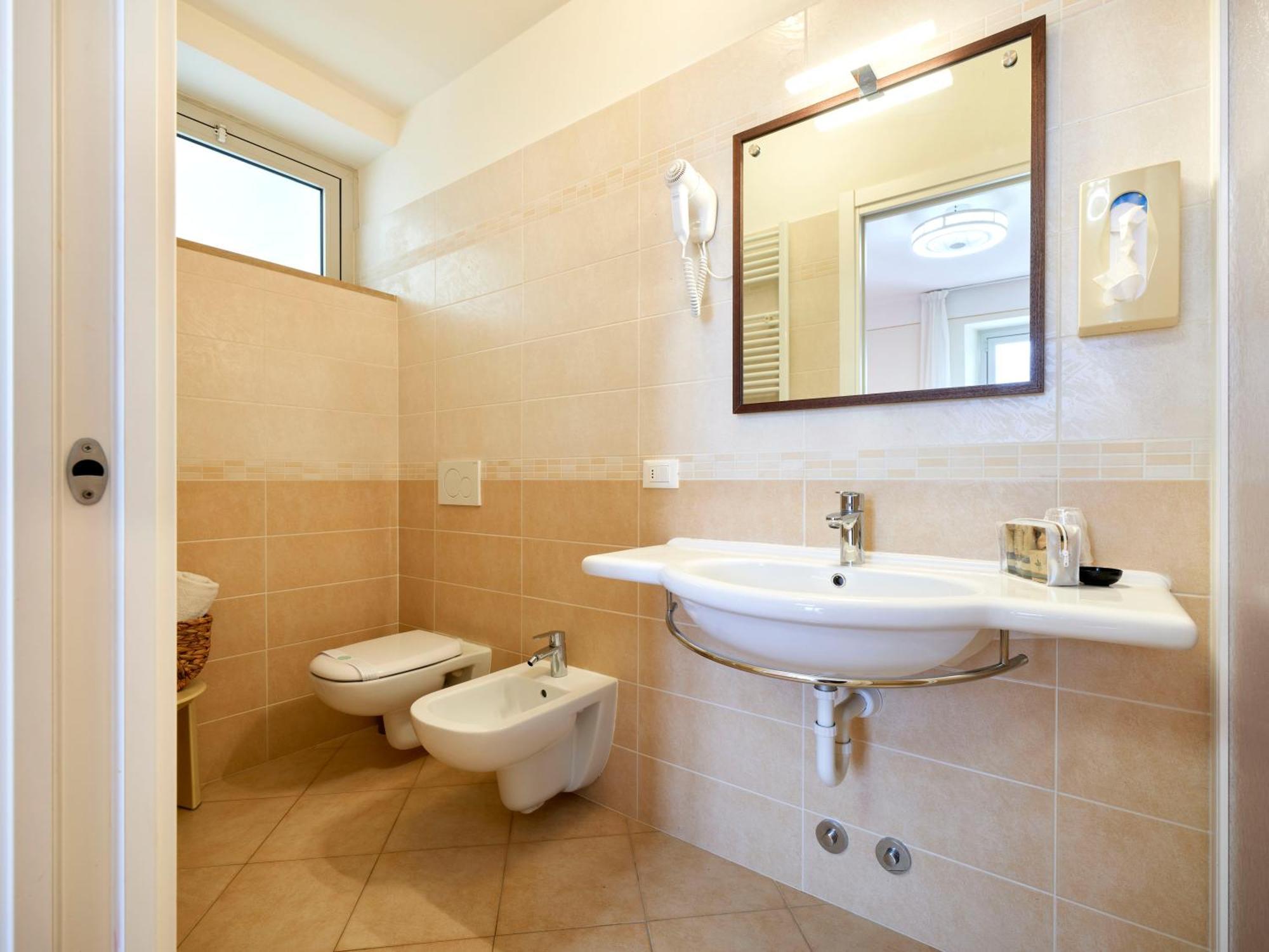 Hotel San Marco Garda  Ngoại thất bức ảnh